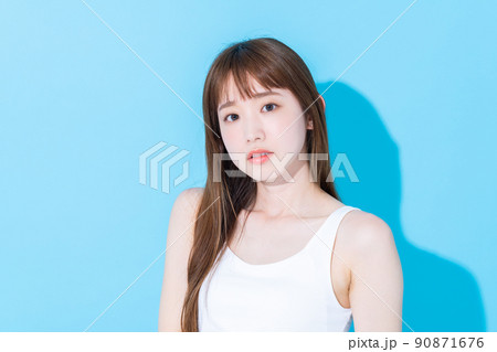 若い女性のビューティ 90871676