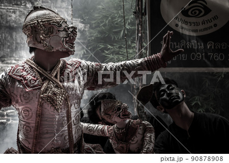 Traditional Puppet of Hanuman in Ramakien or Ramayana Story with thai puppeteers from Ramayana epic story at Baan Silapin (Artist House) in klong bang luang floating market. 90878908
