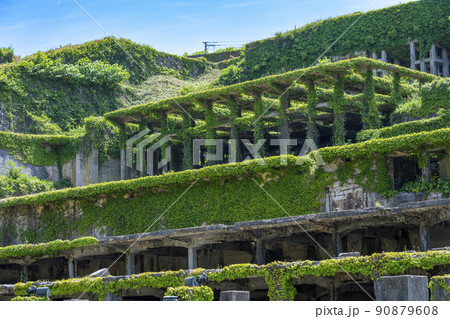 新潟県 佐渡島の北沢浮遊選鉱場跡 新潟県 佐渡島の北沢浮遊選鉱場跡 90879608