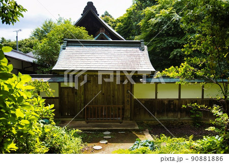 岩湧寺山門全景 岩湧寺山門全景 90881886