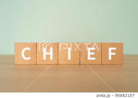 「CHIEF」と書かれたブロック 90882107