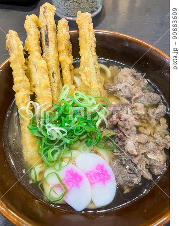 福岡博多名物・ごぼ天肉うどん 福岡博多名物・ごぼ天肉うどん 90883609