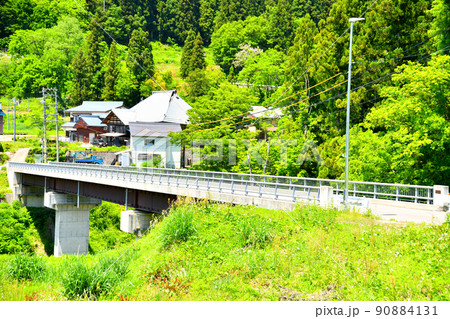 中条橋／中条川付近より青倉地区方面を望む(長野県栄村)【2022.5】 90884131