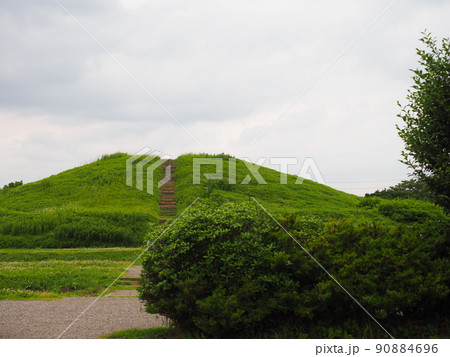 保渡田古墳群井出二子山古墳 90884696