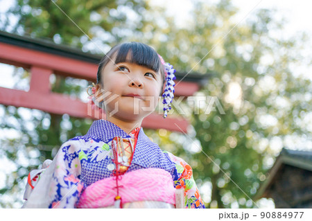 7歳の七五三詣 7歳の七五三詣 90884977