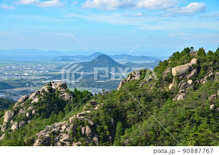 湖南アルプスと三上山 湖南アルプスと三上山 90887767