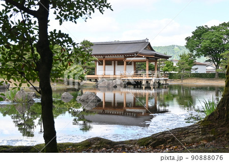 紫式部公園　越前市観光スポット　平安の歴史を感じる 90888076