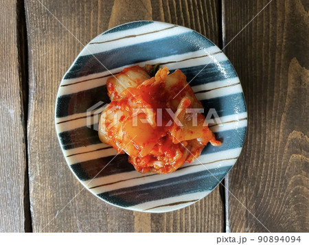 白菜キムチ ピリ辛な韓国発酵食品の料理写真 白菜キムチ ピリ辛な韓国発酵食品の料理写真 90894094