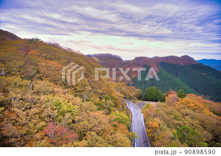 【和歌山県】10月・龍神ごまさんスカイタワーからの眺め 【和歌山県】10月・龍神ごまさんスカイタワーからの眺め 90898590