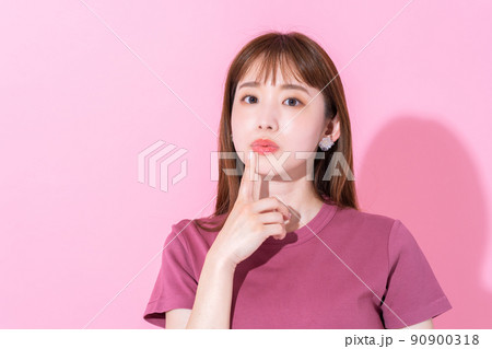 若い女性のビューティ 90900318