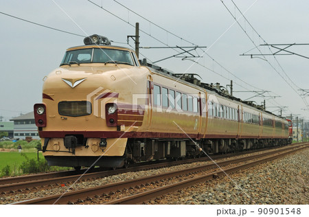 北陸本線 野々市ー松任 JR西日本 DE10-1115(富山)+489系 H04+H03編成(金沢) 北陸本線 野々市ー松任 JR西日本 DE10-1115(富山)+489系 H04+H03編成(金沢) 90901548