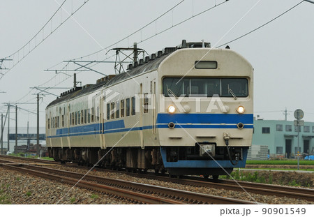 北陸本線 野々市ー松任 JR西日本 419系 D02編成(福井) 北陸本線 野々市ー松任 JR西日本 419系 D02編成(福井) 90901549