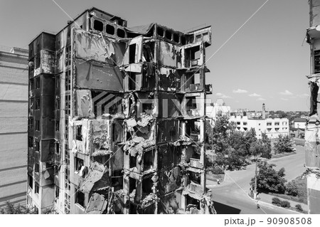 Borodyanka, Ukraine - a destroyed building during the war, black and white photo Borodyanka, Ukraine - a destroyed building during the war, black and white photo 90908508