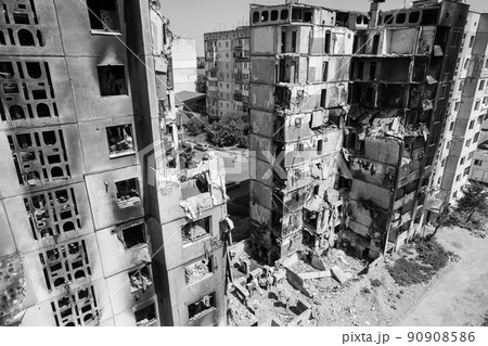 Borodyanka, Ukraine - a destroyed building during the war, black and white photo Borodyanka, Ukraine - a destroyed building during the war, black and white photo 90908586