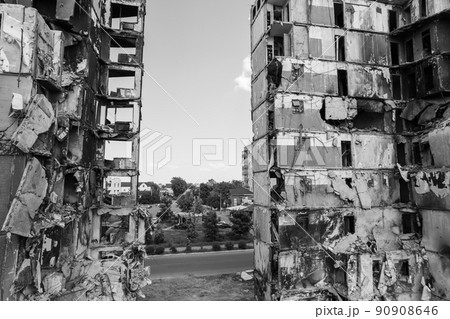 War in Ukraine - destroyed building in Borodyanka, black and white photo War in Ukraine - destroyed building in Borodyanka, black and white photo 90908646