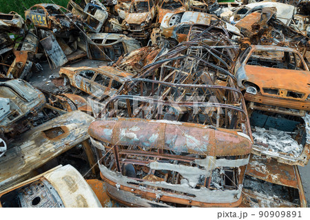 War in Ukraine: a dump of shot and burned cars in Irpin, Bucha district War in Ukraine: a dump of shot and burned cars in Irpin, Bucha district 90909891
