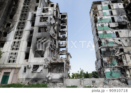 War in Ukraine - destroyed building in Borodyanka, Bucha district War in Ukraine - destroyed building in Borodyanka, Bucha district 90910718