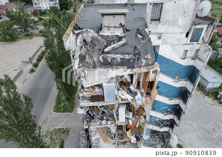 War in Ukraine - destroyed building in Borodyanka, Bucha district War in Ukraine - destroyed building in Borodyanka, Bucha district 90910839