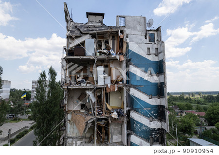 Borodyanka, Ukraine - a destroyed building during the war, Bucha district Borodyanka, Ukraine - a destroyed building during the war, Bucha district 90910954