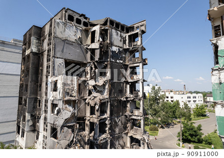 War in Ukraine - destroyed building in Borodyanka, Bucha district 90911000