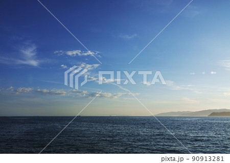 午後の夏空・海岸の夕景・210721PM 90913281