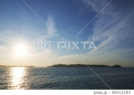 午後の夏空・海岸の夕景・210721PM 90913283