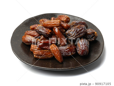 Big Dates Isolated. Date Palm Fruits 90917105