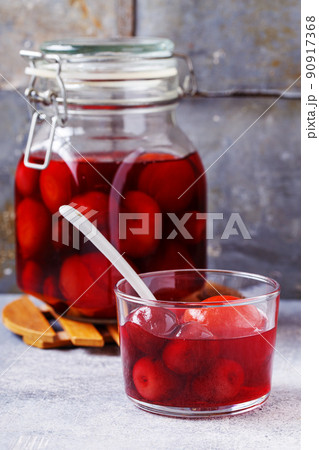 Apricot and cherry compote 90917368