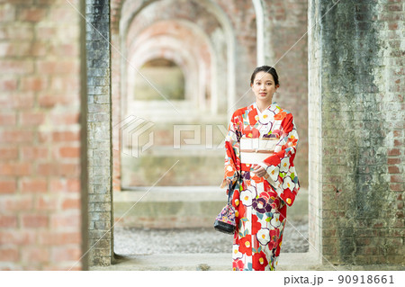 着物の女性　京都女子旅 90918661