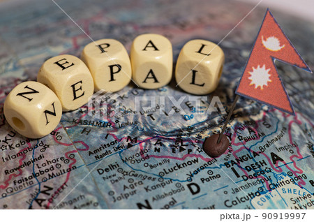 ネパールの地図と国旗 90919997
