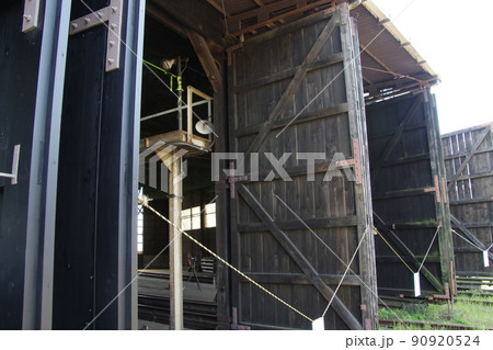 天竜浜名湖鉄道 天竜二俣機関区の扇形庫 2 90920524