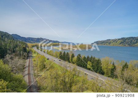 コロンビア・リバー・ゴージ・ナショナル・シニック・エリアの風景 コロンビア・リバー・ゴージ・ナショナル・シニック・エリアの風景 90921908