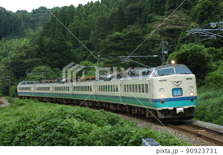 北陸本線 石動ー倶利伽羅 JR東日本 485系 T13編成(新潟) 北越 北陸本線 石動ー倶利伽羅 JR東日本 485系 T13編成(新潟) 北越 90923731
