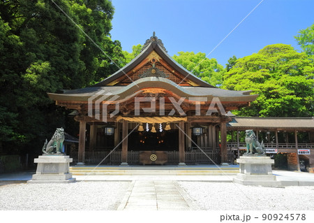 【愛媛県】新緑の和霊神社　 90924578