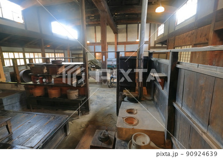 【愛媛県】新緑の旧広瀬邸 料理場 【愛媛県】新緑の旧広瀬邸 料理場 90924639