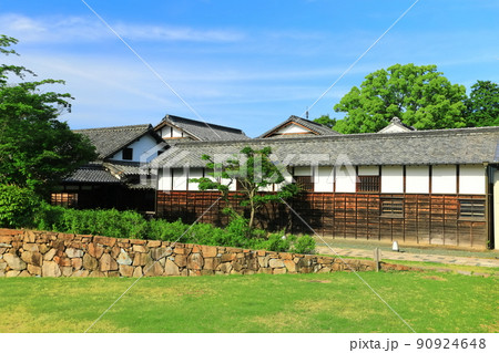 【愛媛県】新緑の旧広瀬邸　 90924648