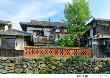 【愛媛県】新緑の旧広瀬邸　 90924665
