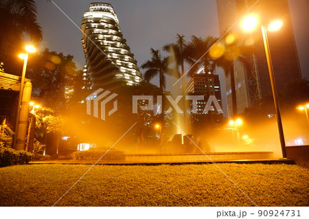 高層ビル 摩天楼 超高層ビル 90924731