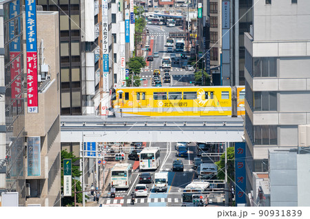 小倉駅付近を走るモノレール 90931839