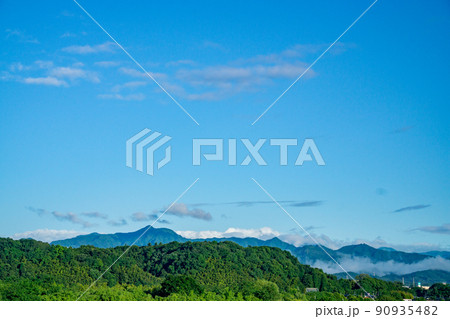 東京の山並み 初夏 東京の山並み 初夏 90935482