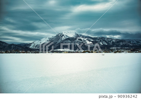 滋賀県 伊吹山の雪化粧 2022年2月 滋賀県 伊吹山の雪化粧 2022年2月 90936242