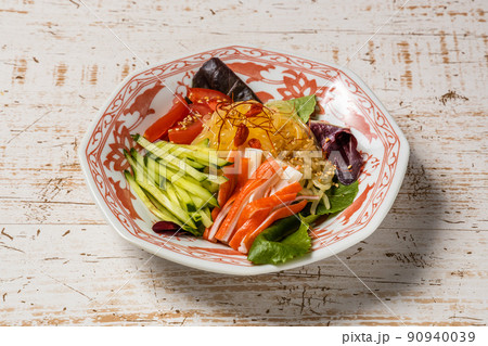 しらたき麺 Noodle dish using Japanese shirataki しらたき麺 Noodle dish using Japanese shirataki 90940039