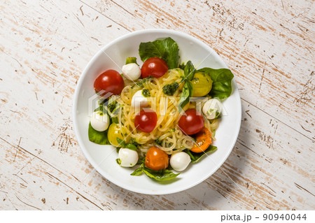 しらたき麺 Noodle dish using Japanese shirataki しらたき麺 Noodle dish using Japanese shirataki 90940044