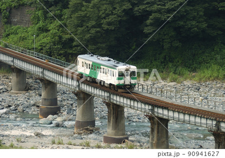 大糸線 根知ー小滝 JR西日本 キハ52-156(糸魚川) 大糸線 根知ー小滝 JR西日本 キハ52-156(糸魚川) 90941627