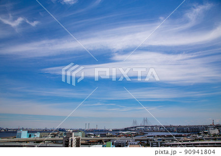 横浜の空 90941804
