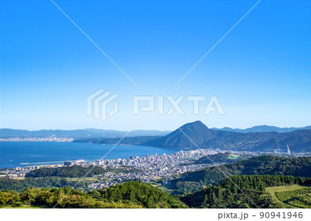 別府大分市街地と別府湾一望 別府大分市街地と別府湾一望 90941946
