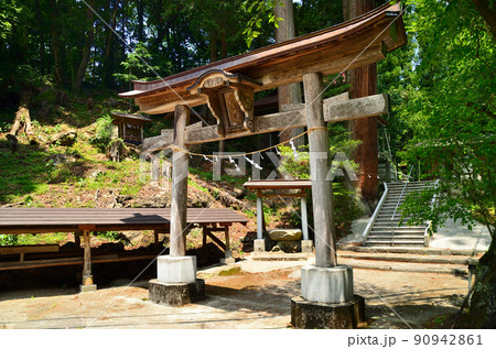 埼玉県寄居町風布の姥宮(とめみや)神社の鳥居 埼玉県寄居町風布の姥宮(とめみや)神社の鳥居 90942861