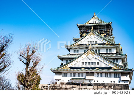 Japanese, Tourists, Travelers walked around Osaka Castle in Mar 2018 with dry tree around, Oaska, Japan. Japanese, Tourists, Travelers walked around Osaka Castle in Mar 2018 with dry tree around, Oaska, Japan. 90942923