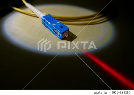 光ファイバーケーブルのイメージ 90948880