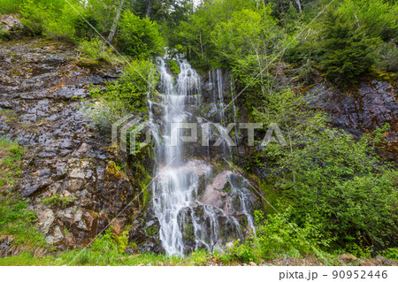 Waterfall in Canada 90952446
